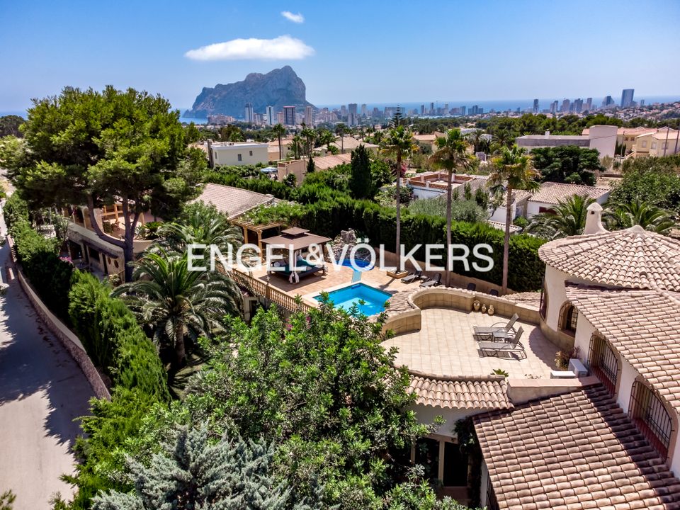 Villa en Calpe, Alicante - foto 2